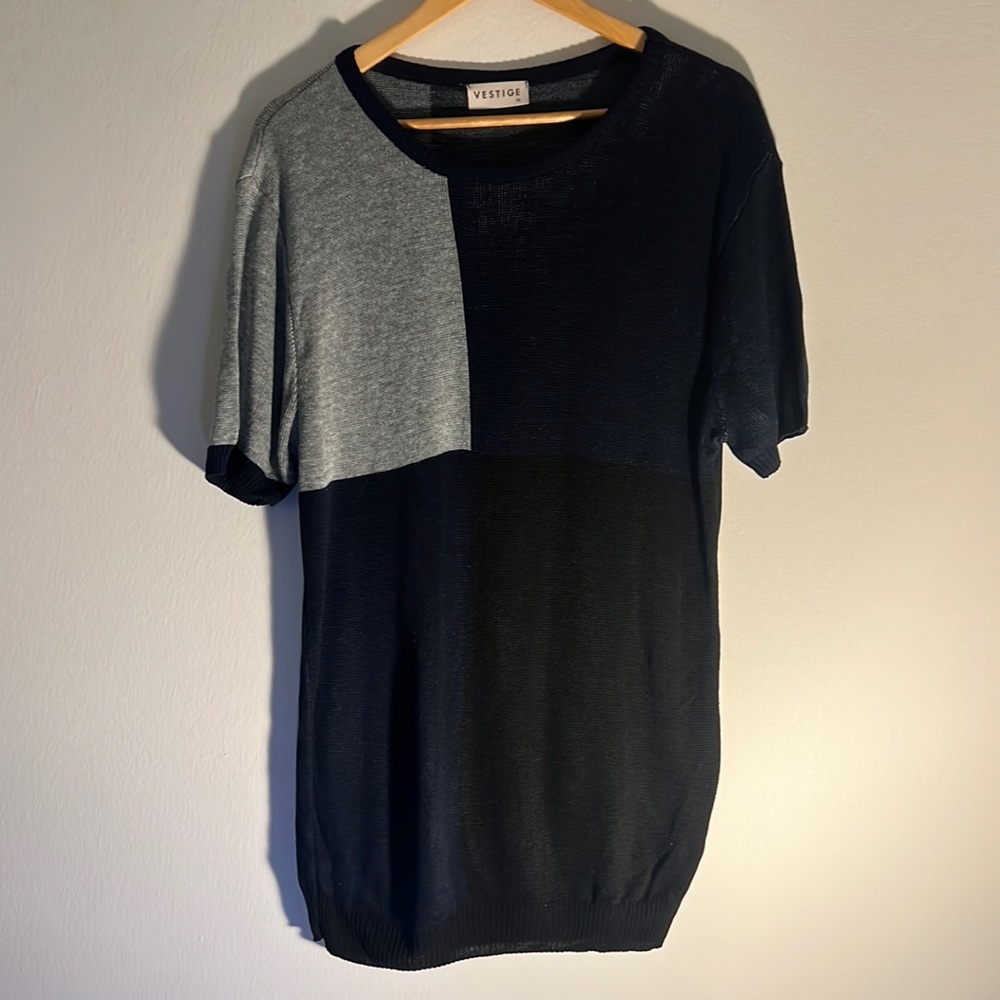Vestige Men’s Wool Pattern TShirt Medium (M)